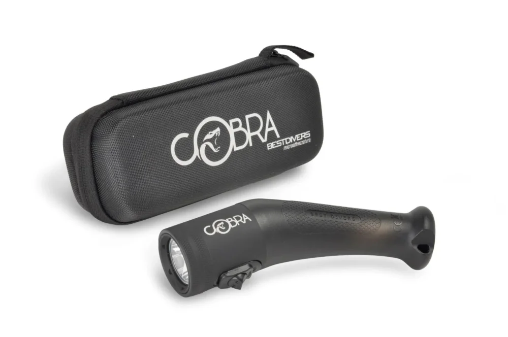 Best Divers Cobra Flashlight 1500 Lumen Commande En Gros